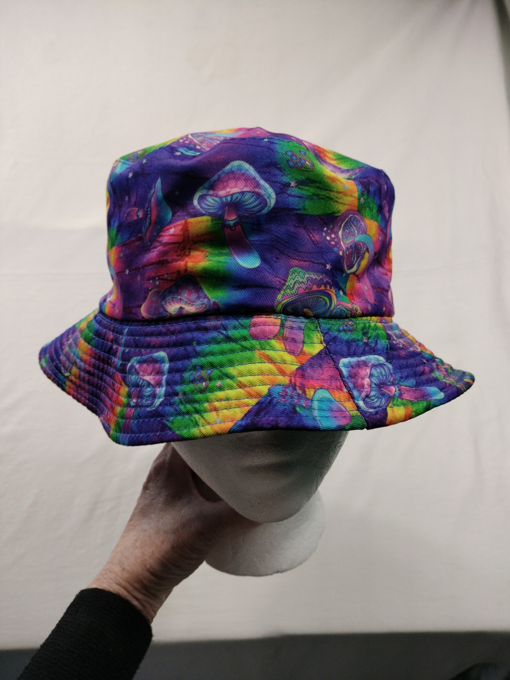No Name Mens Rainbow Psychedelic Mushroom Bucket Hat - Purple Multi